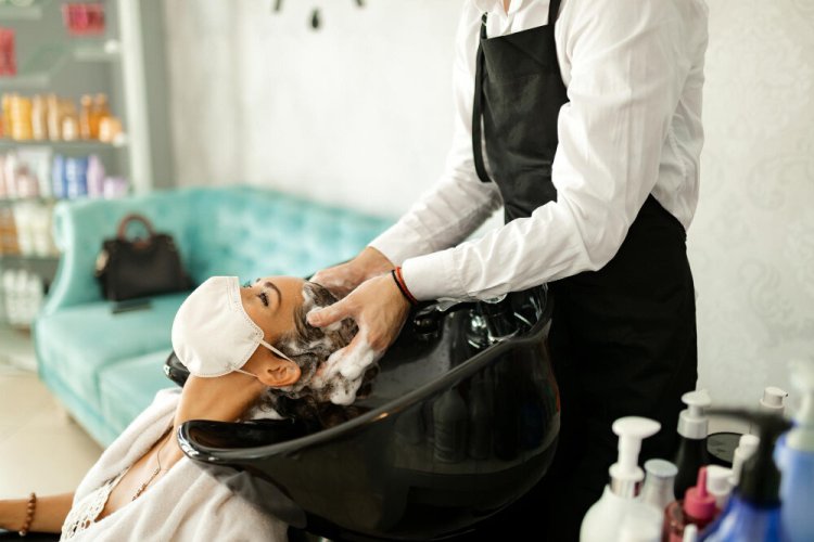 Salon Booth Rental vs Salon Suites in Sandy Springs Pros and Cons